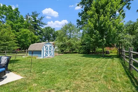 Exterior - 3830 Section Rd, Silverton, OH 45236 photo 6 of 12