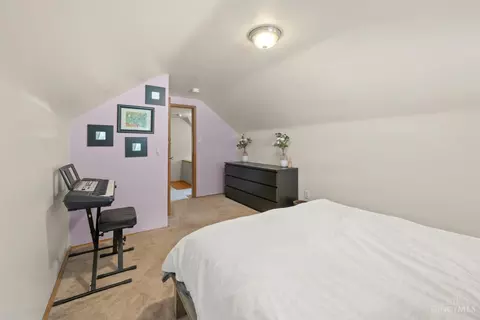 Bedroom - 3830 Section Rd, Silverton, OH 45236 photo 6 of 6