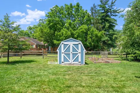 Exterior - 3830 Section Rd, Silverton, OH 45236 photo 7 of 12