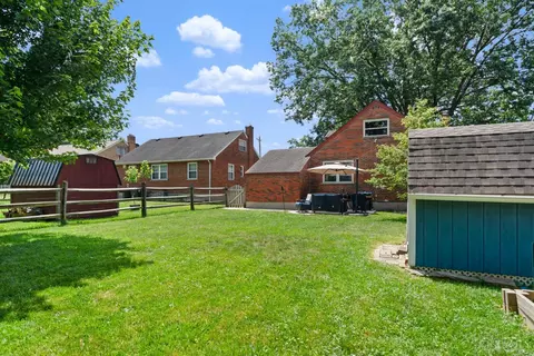 Exterior - 3830 Section Rd, Silverton, OH 45236 photo 9 of 12