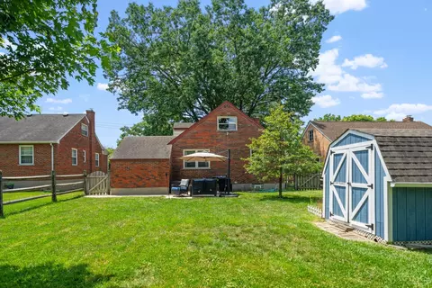 Exterior - 3830 Section Rd, Silverton, OH 45236 photo 8 of 12