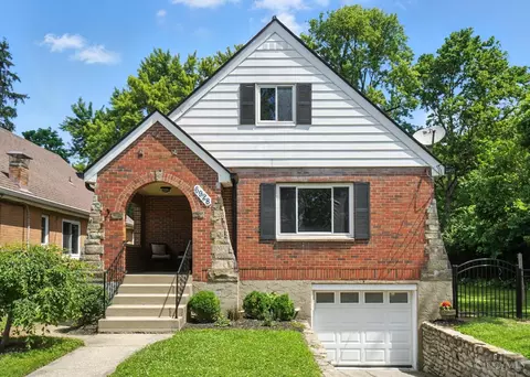 6928 Windward St, Cincinnati, OH 45227