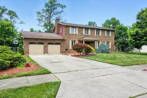 11421 Oakstand Dr, Forest Park, OH 45240