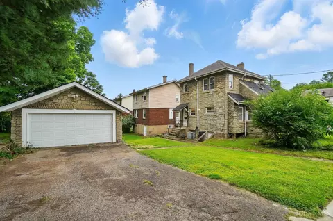 Exterior - 3933 Vine St, Cincinnati, OH 45217 photo 4 of 6
