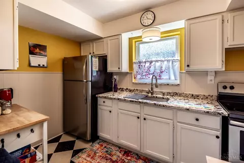 Kitchen - 2113 Fork Rd, Cincinnati, OH 45211 photo 1 of 4