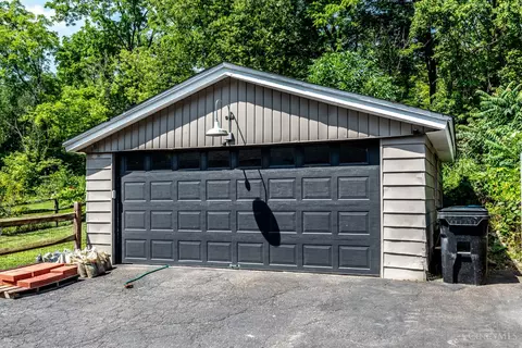 Exterior - 2113 Fork Rd, Cincinnati, OH 45211 photo 10 of 11