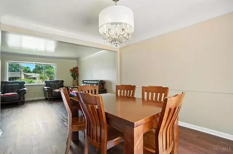 Dining - 9015 Cotillion Dr, Cincinnati, OH 45231 photo 2 of 2