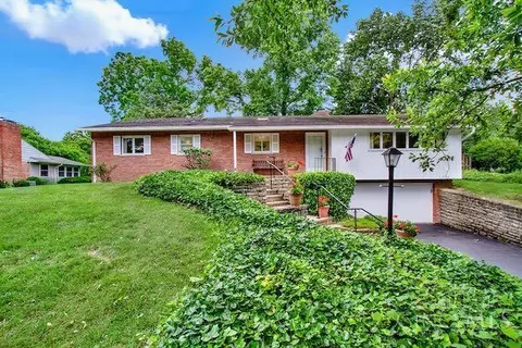 5961 Crittenden Dr, Cincinnati, OH 45244