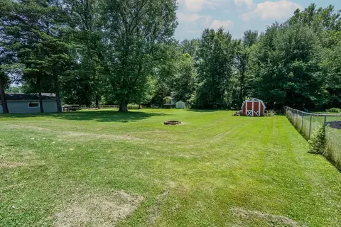 Exterior - 553 Brantner Ln, Cincinnati, OH 45244 photo 5 of 8