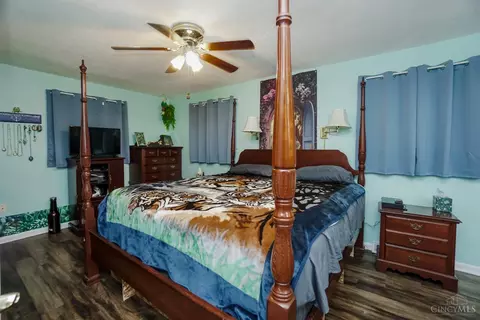 Bedroom - 553 Brantner Ln, Cincinnati, OH 45244 photo 1 of 3