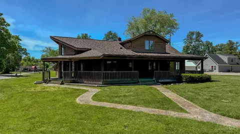 423 East St, Bethel, OH 45106