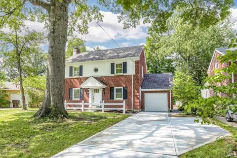 1562 Oak Knoll Dr, Cincinnati, OH 45224
