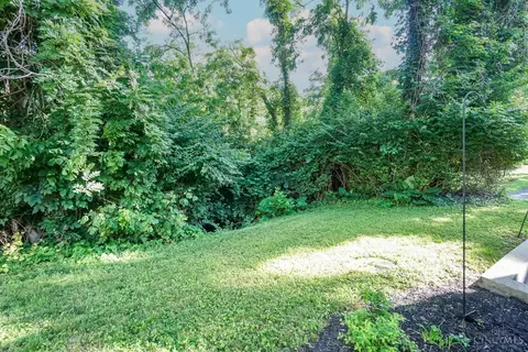 Exterior - 3520 Edgeview Dr, Cincinnati, OH 45213 photo 8 of 10