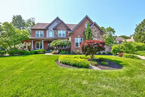 1415 Indian Bluffs Dr, Hamilton Township, OH 45039
