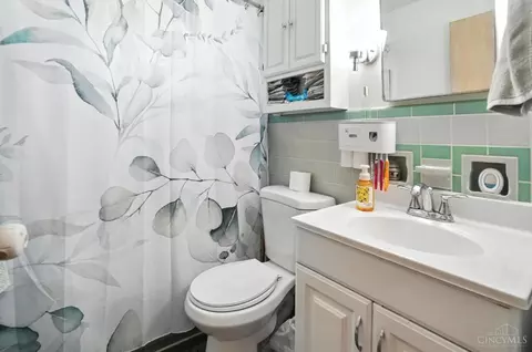 8731 Constance Ln, Cincinnati, OH 45231 photo 15