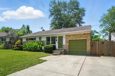 8731 Constance Ln, Cincinnati, OH 45231 photo 2