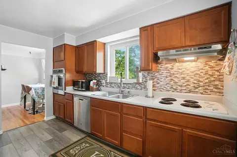 8731 Constance Ln, Cincinnati, OH 45231 photo 11