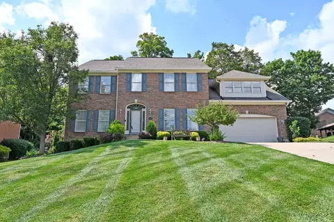 1001 Castlebay Dr, Cincinnati, OH 45245
