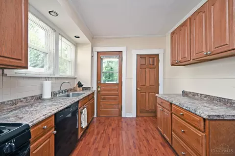 3159 Daytona Ave, Cincinnati, OH 45211 photo 20