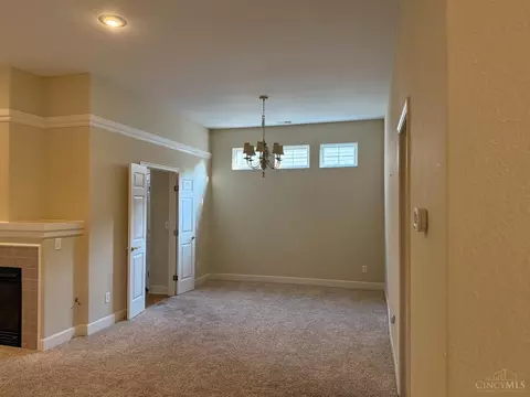 Living - 3485 Ballymore Ct, Cincinnati, OH 45245 photo 2 of 3