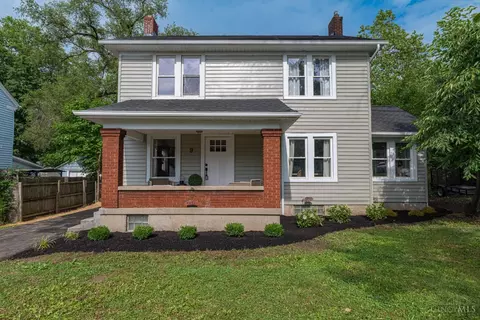 9 Kenwood Dr, Middletown, OH 45042