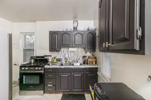 311 Hilton Pl, Cincinnati, OH 45219 photo 7