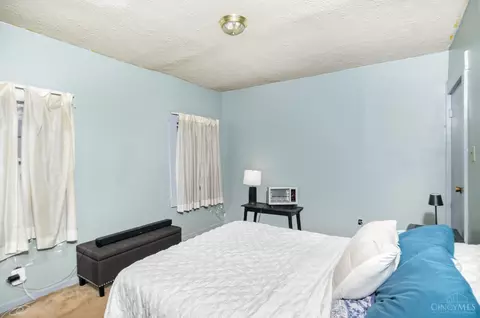 311 Hilton Pl, Cincinnati, OH 45219 photo 15