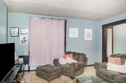 311 Hilton Pl, Cincinnati, OH 45219 photo 10