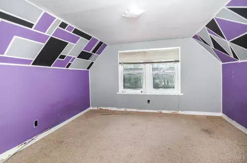 311 Hilton Pl, Cincinnati, OH 45219 photo 17