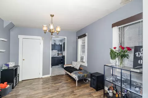 311 Hilton Pl, Cincinnati, OH 45219 photo 6