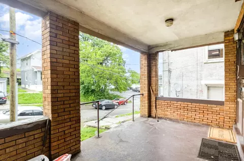 311 Hilton Pl, Cincinnati, OH 45219 photo 2