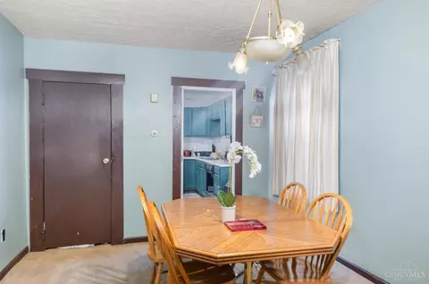 311 Hilton Pl, Cincinnati, OH 45219 photo 13