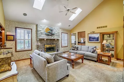 2616 Lytham Ct, Cincinnati, OH 45233 photo 7