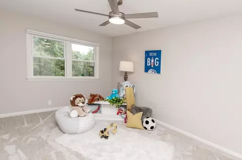 Bedroom - 9586 Heather Ct, Blue Ash, OH 45242 photo 7 of 8