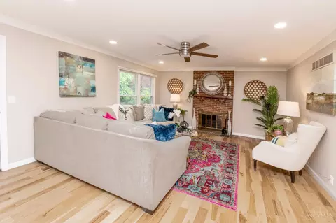 Living - 9586 Heather Ct, Blue Ash, OH 45242 photo 1 of 3
