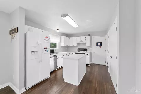Kitchen - 2638 Ruby Ln, Middletown, OH 45044 photo 1 of 2