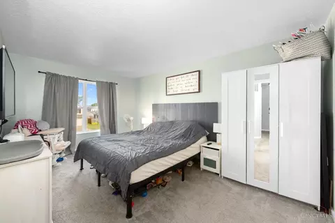 Bedroom - 2638 Ruby Ln, Middletown, OH 45044 photo 1 of 2