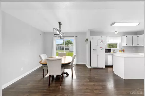 Dining - 2638 Ruby Ln, Middletown, OH 45044 photo 1 of 4