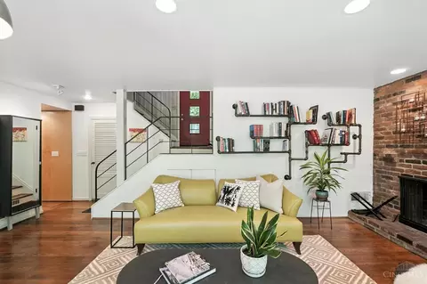 Living - 1943 Gregory Ln, Cincinnati, OH 45206 photo 5 of 7