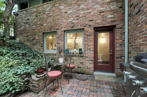 Exterior - 1943 Gregory Ln, Cincinnati, OH 45206 photo 13 of 25
