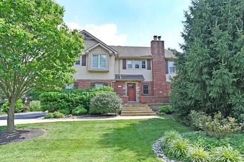 5025 Aldine Dr, Blue Ash, OH 45242