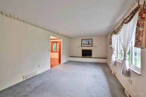 3676 Gardner Ave, Cincinnati, OH 45236 photo 4