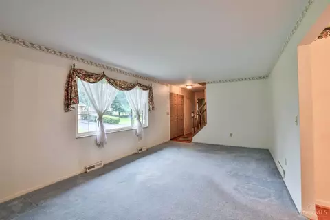 3676 Gardner Ave, Cincinnati, OH 45236 photo 6