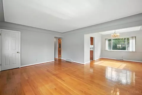 Living - 6658 Greentree Dr, Cincinnati, OH 45224 photo 3 of 3