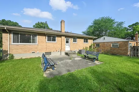 Exterior - 6658 Greentree Dr, Cincinnati, OH 45224 photo 3 of 4