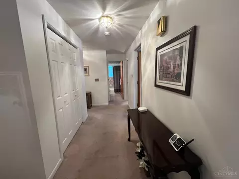 Entry Way - 645 Cloverdale Ave, Springdale, OH 45246 photo 3 of 3