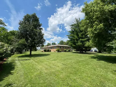 Exterior - 645 Cloverdale Ave, Springdale, OH 45246 photo 5 of 5