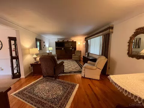 Living - 645 Cloverdale Ave, Springdale, OH 45246 photo 1 of 4