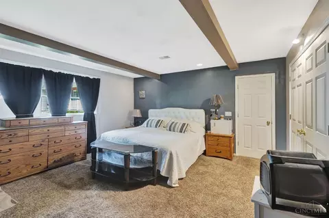 Bedroom - 1366 Devils Backbone Rd, Cincinnati, OH 45233 photo 1 of 5