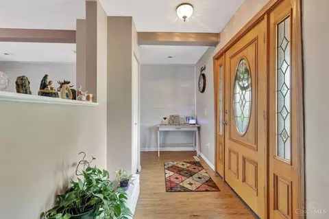 Entry Way - 1366 Devils Backbone Rd, Cincinnati, OH 45233 photo 1 of 2